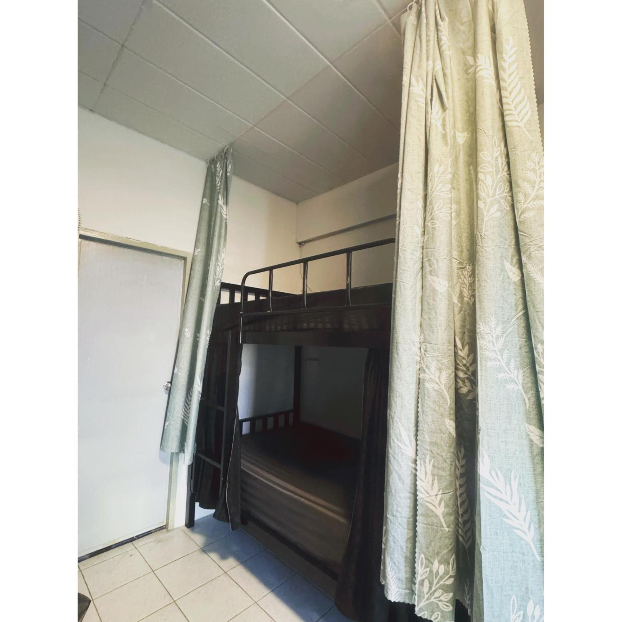Mahar Hostel Chiangmai Chiang Mai Exteriör bild