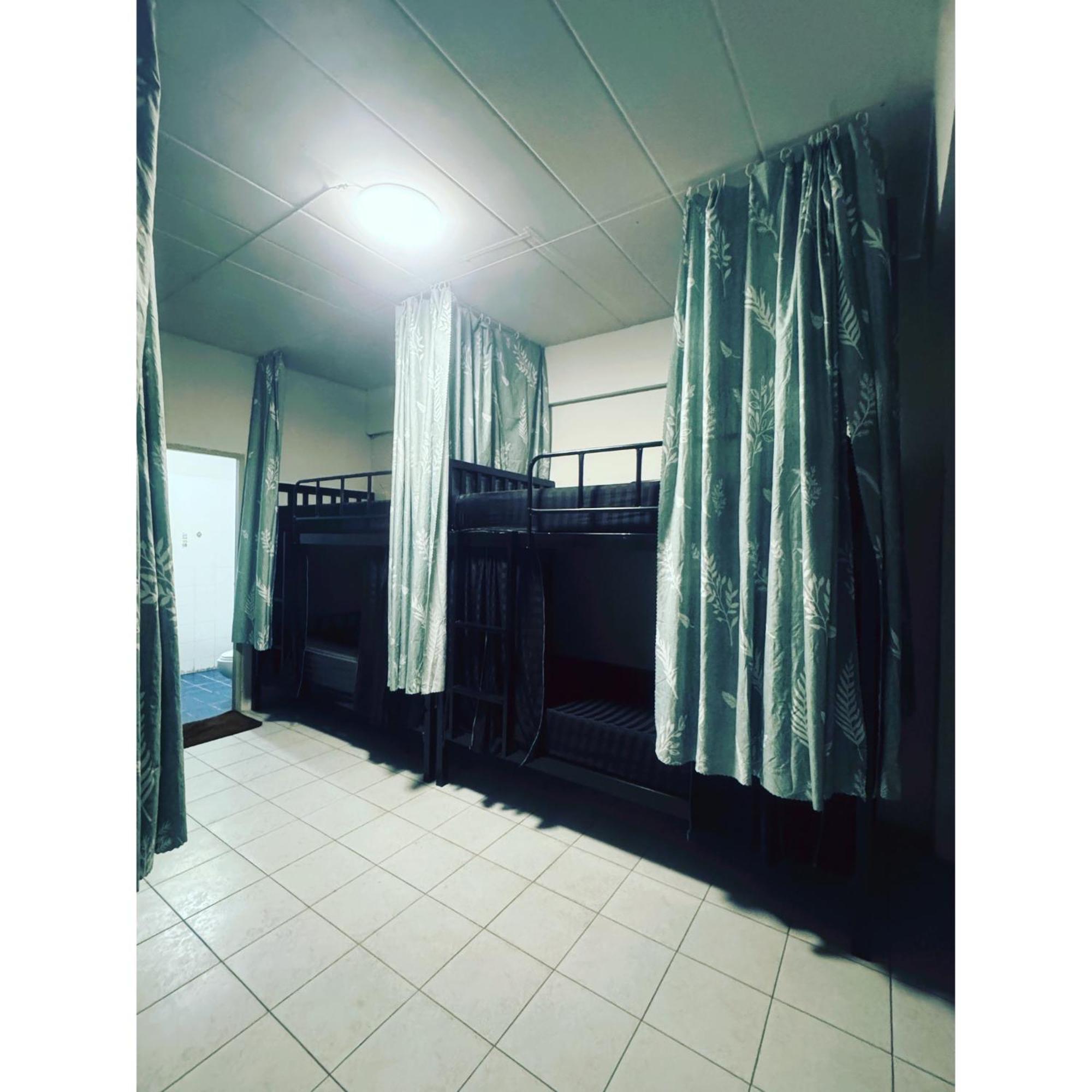 Mahar Hostel Chiangmai Chiang Mai Exteriör bild