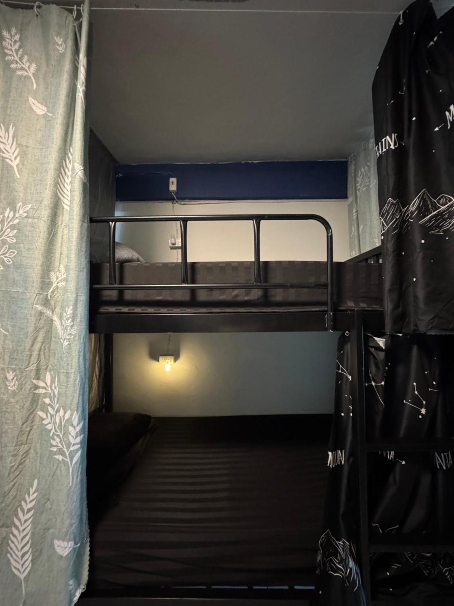 Mahar Hostel Chiangmai Chiang Mai Exteriör bild