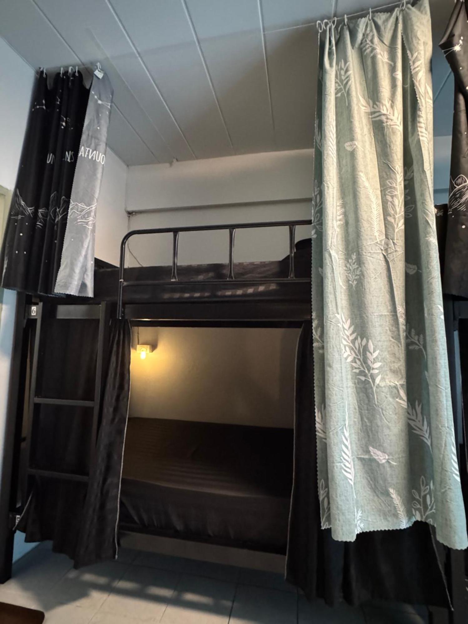 Mahar Hostel Chiangmai Chiang Mai Exteriör bild