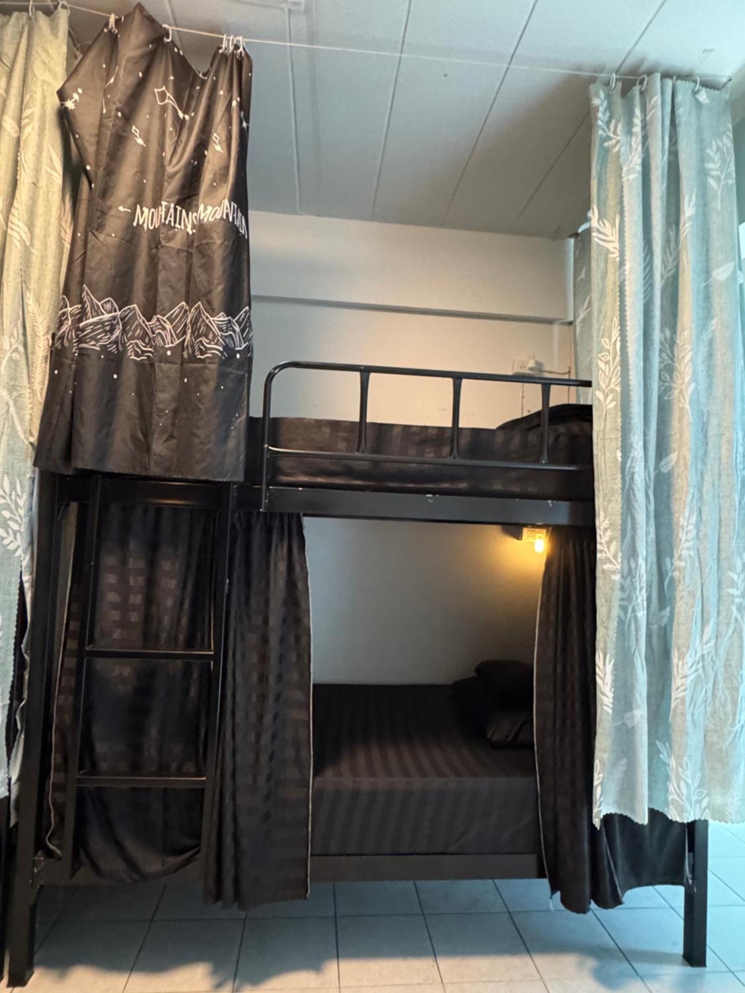 Mahar Hostel Chiangmai Chiang Mai Exteriör bild